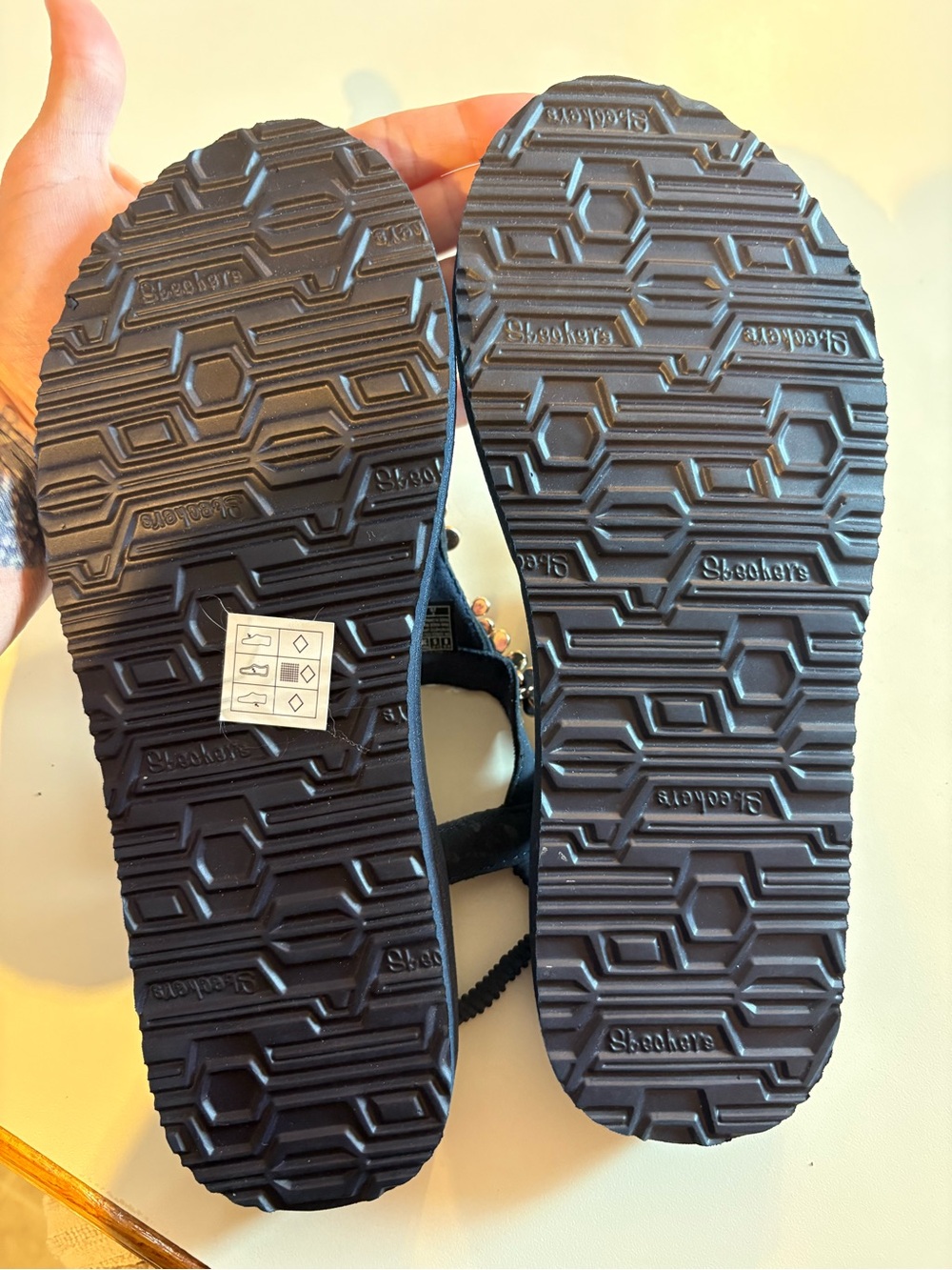Skechers Black Floral Gem Thong Sandals - Picture 3 of 5